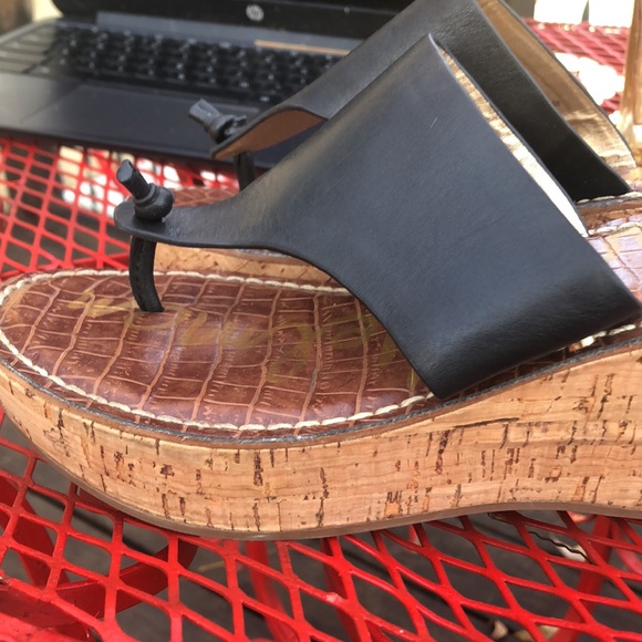 🚨B2G1 SAM EDELMAN Black Leather Thong Toe Platform Sandals - Picture 3 of 10